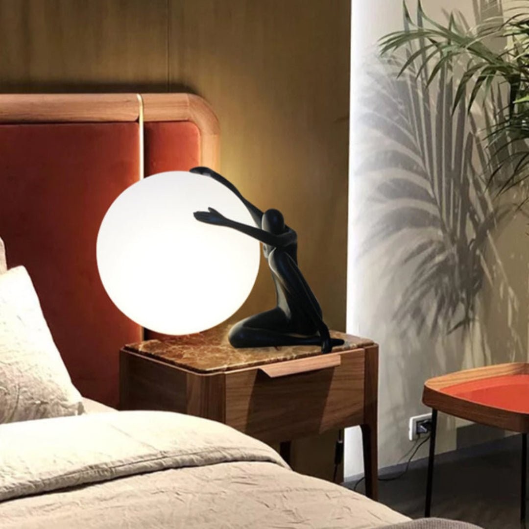 Humanoid Ball Holding Table Lamp K217