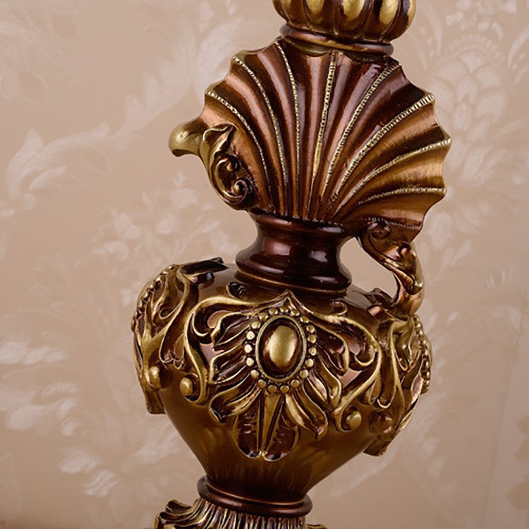 Pastoral Flower Lampshade Carved Table Lamp K715