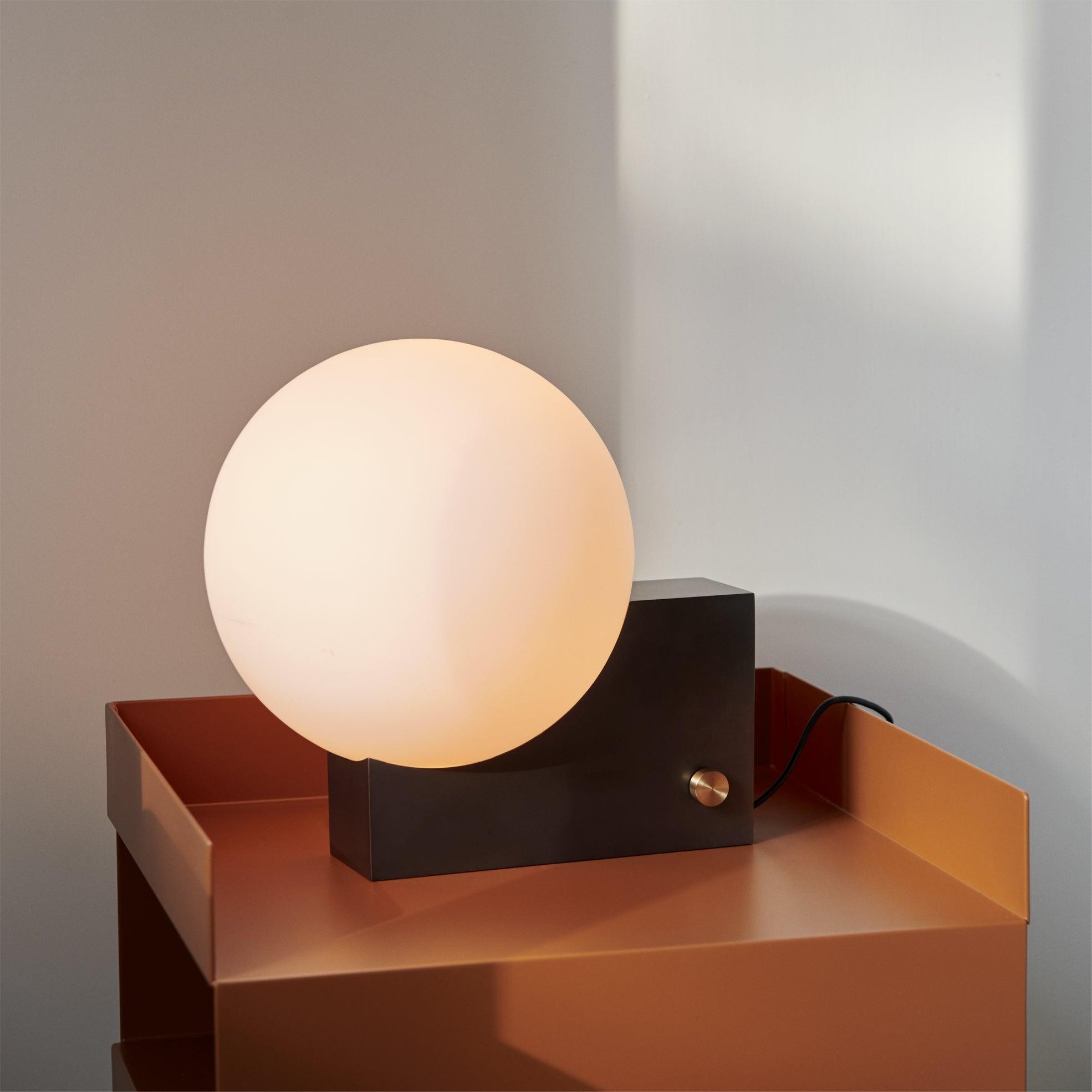 Geometric Lamp Base Glass Globe Table Lamp K399