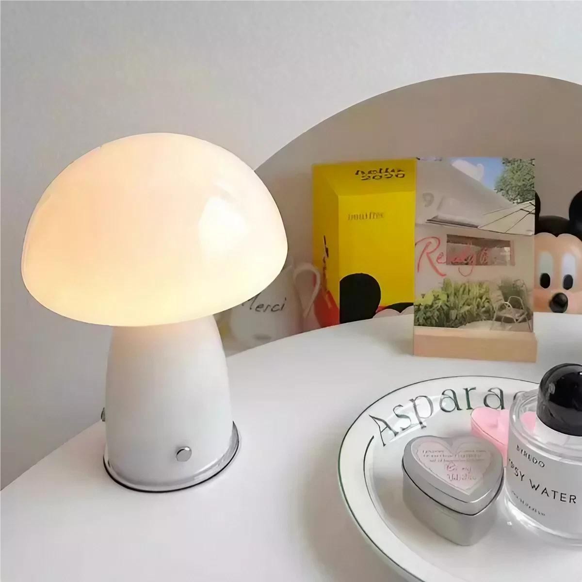 Modern Bauhaus Glass Mushroom Table Lamp K60