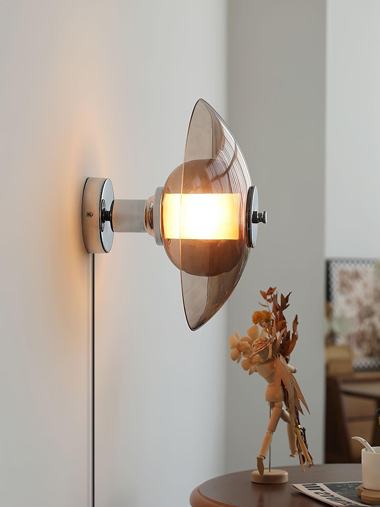 Flying Saucer Plug-in Wall Light K392