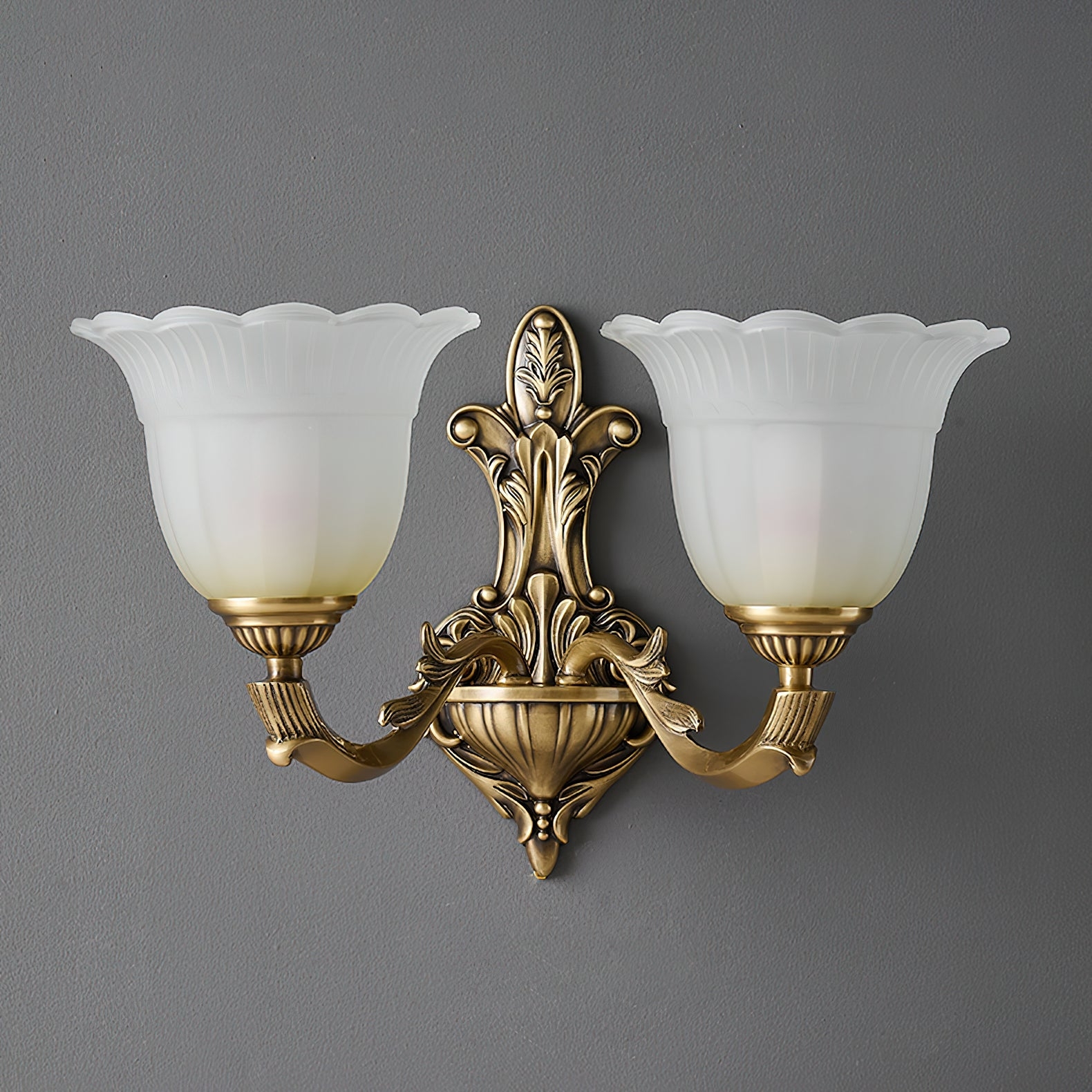 Bloom Flower Brass Sconce D631