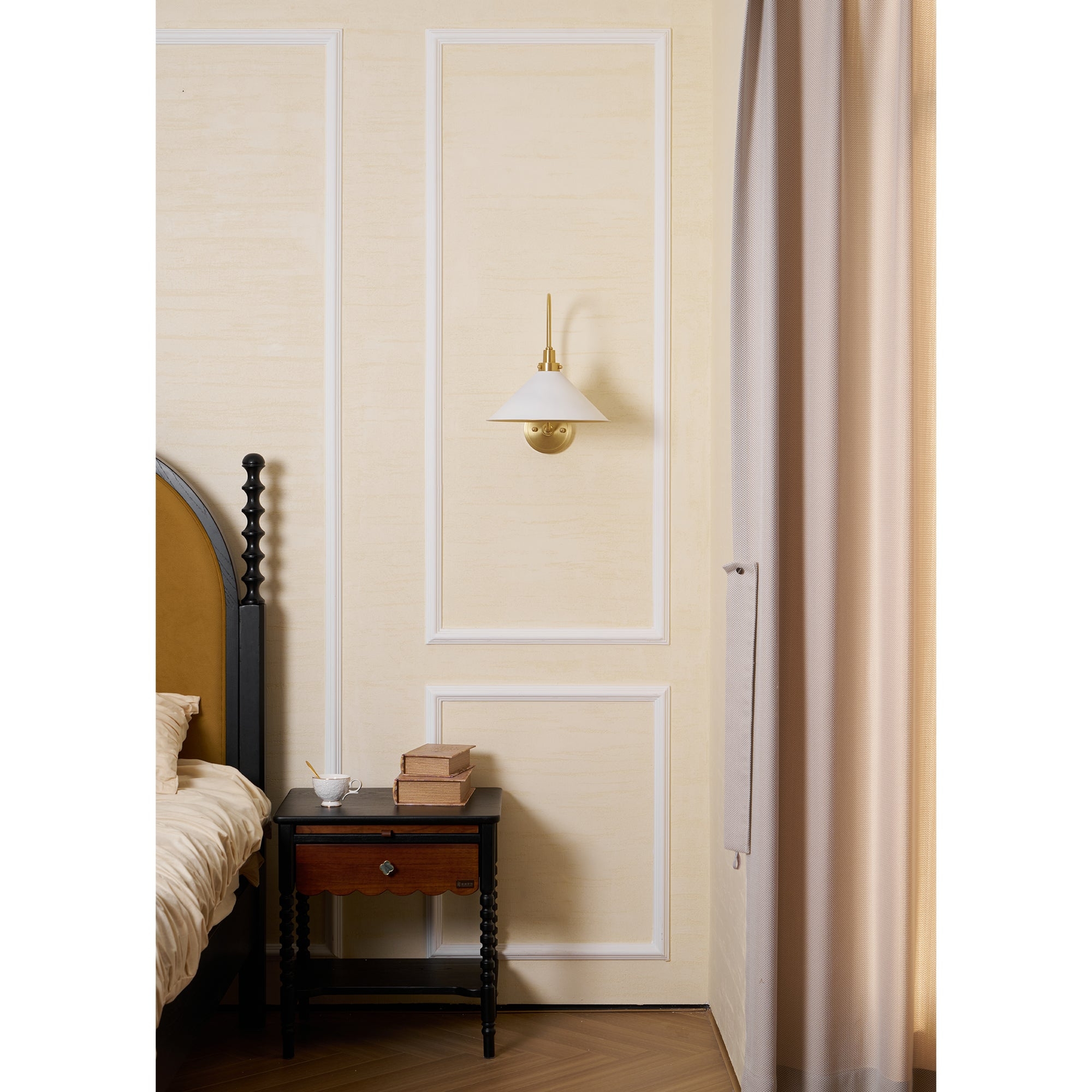 Clivedon Wall Lamp D592