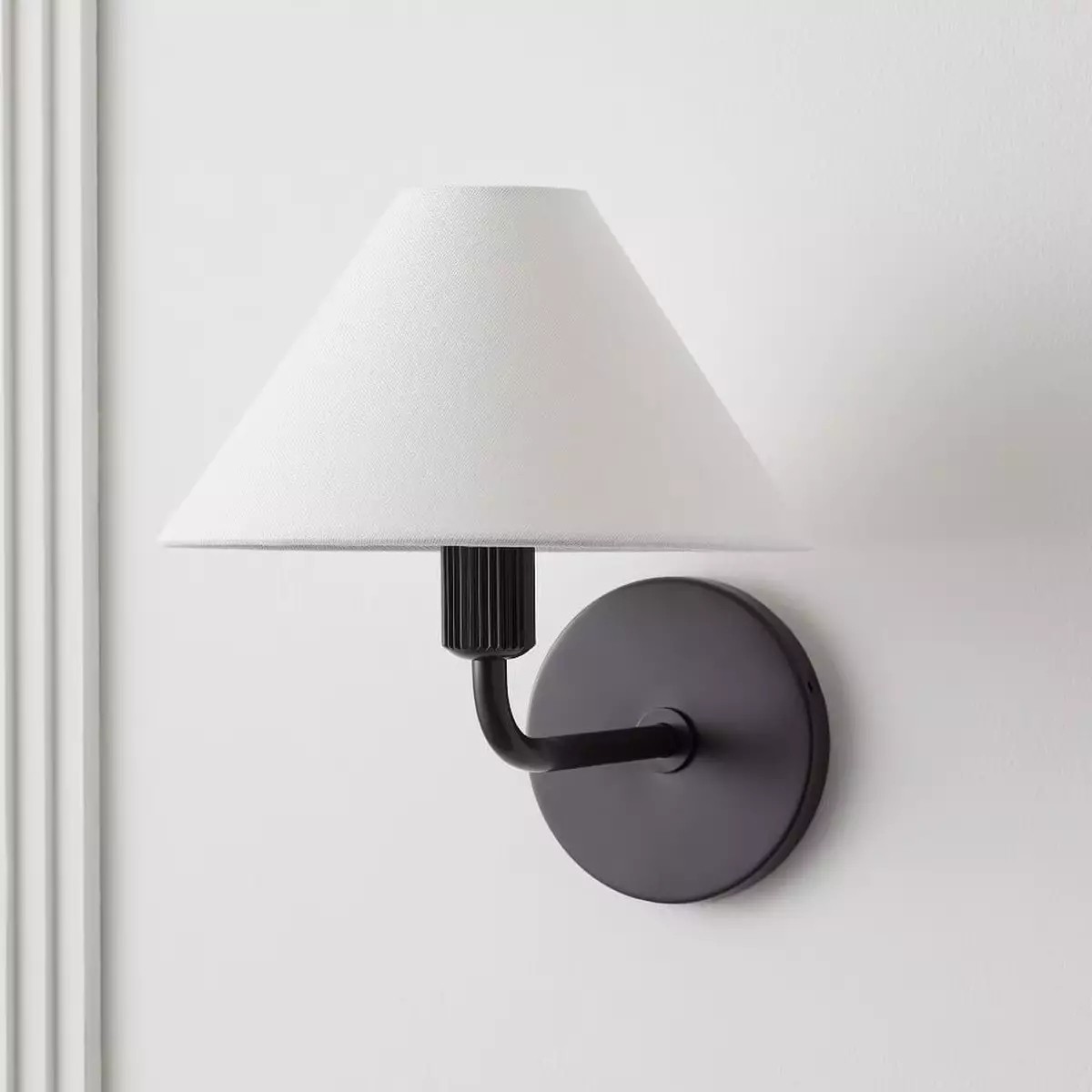 Diora Fabric Metal Wall Sconce – Modern Lighting for Living & Bedroom K1309