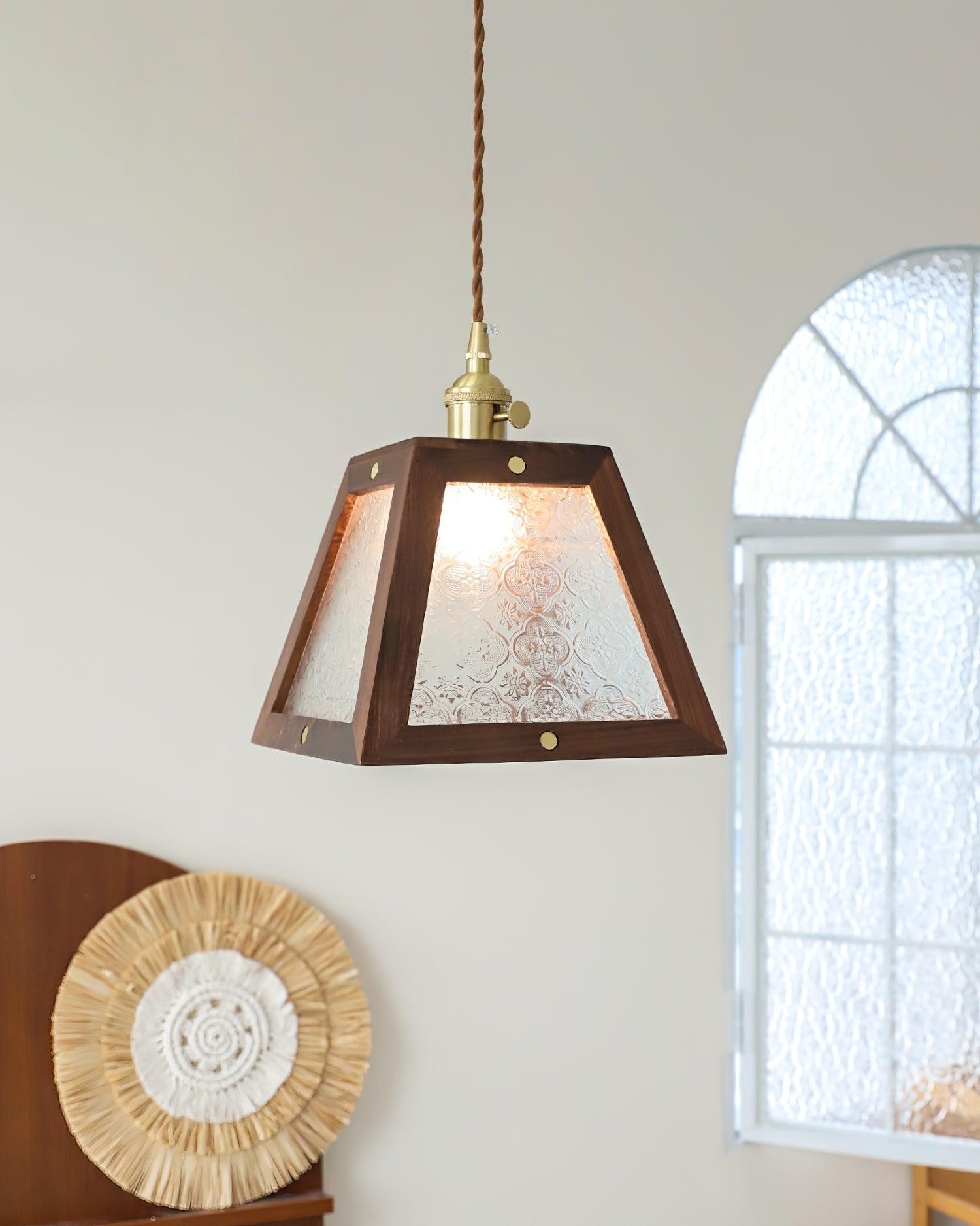Retro Pattern Glass Pendant Lamp K288