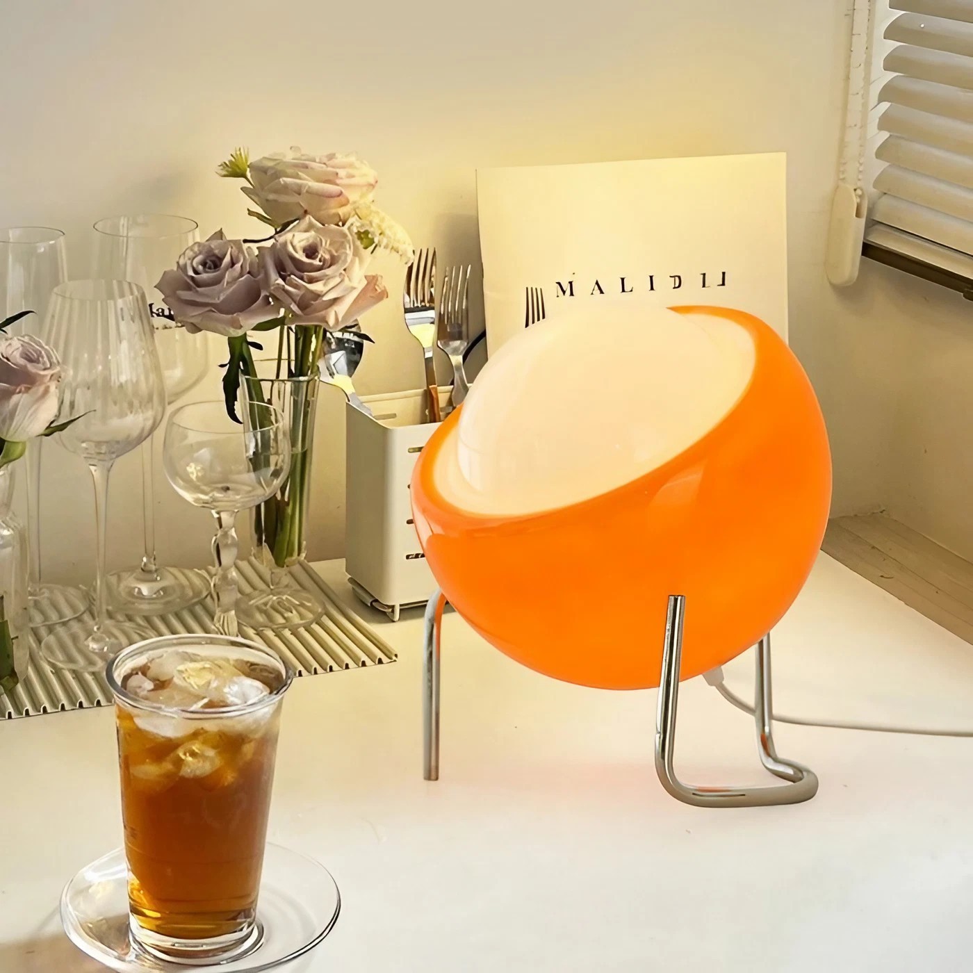 Bauhaus Egg Design Decorative Table Lamp K81