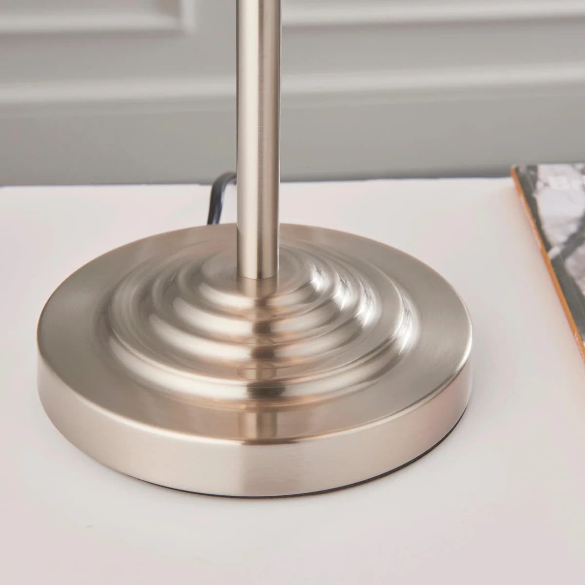 Tela 1‑Light and 3‑Light Table Lamp - Modern Linen & Metal for Living Room K1814