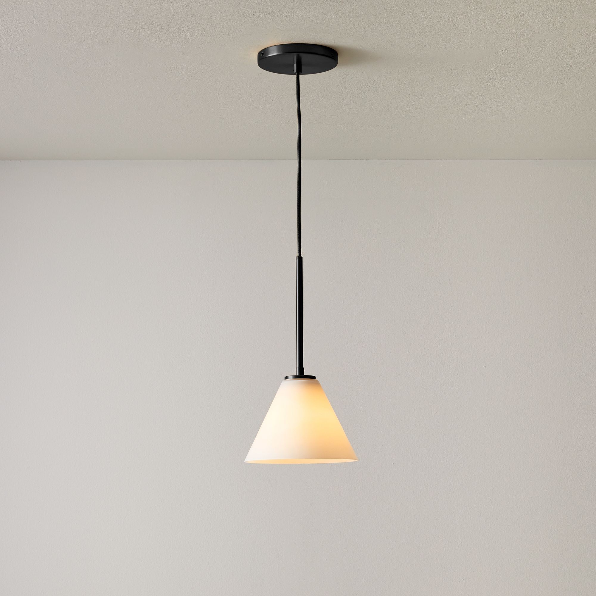Conica Modern Glass Cone Pendant Light - Minimalist Hanging Lamp for Dining Room K1338