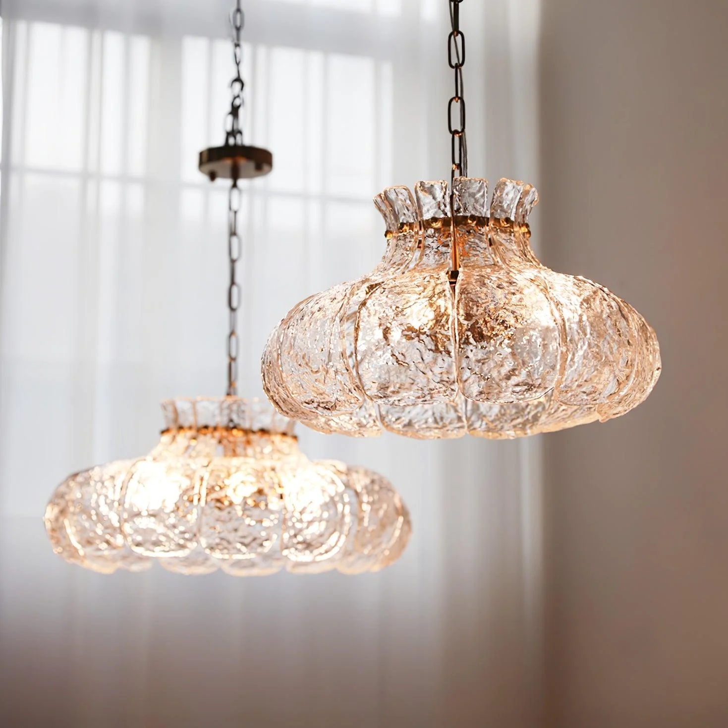 Floral Ice Glass Pendant Light - Retro Petal Pendant Lamp for Bedroom K2366
