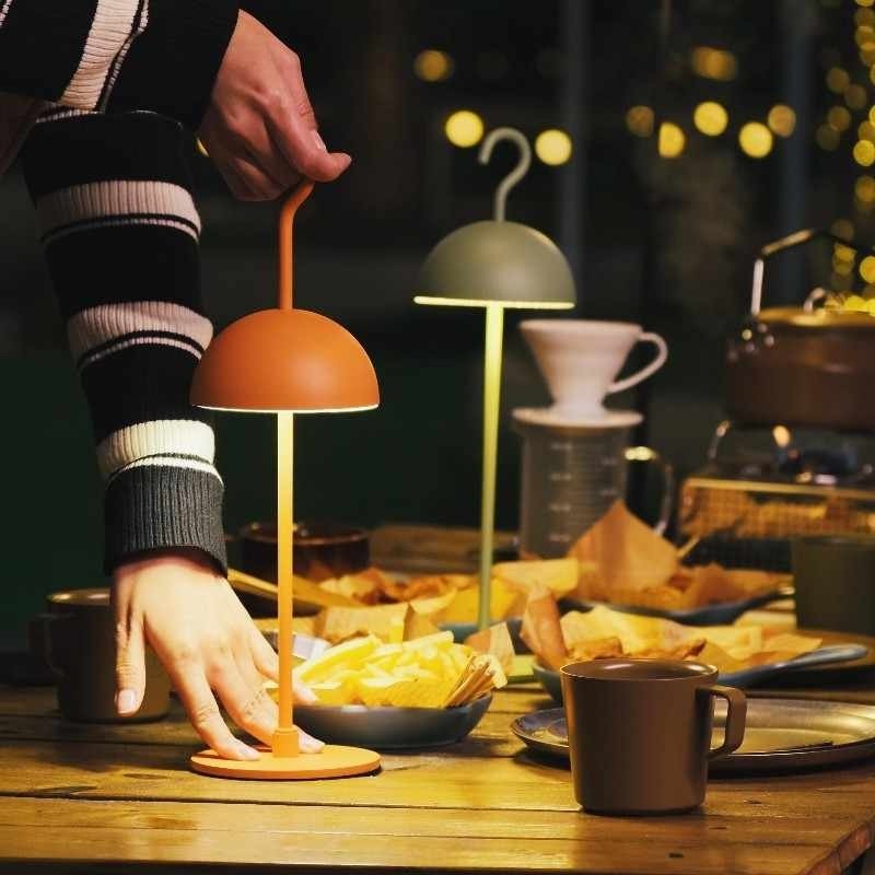Decorative Portable Hook Led Table Lamp K785
