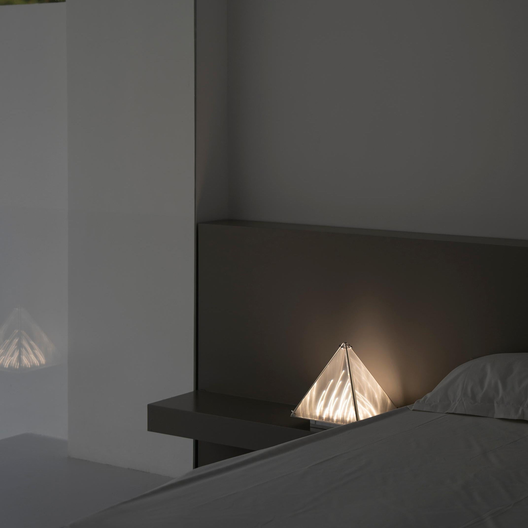 Fragment Table Lamp D445
