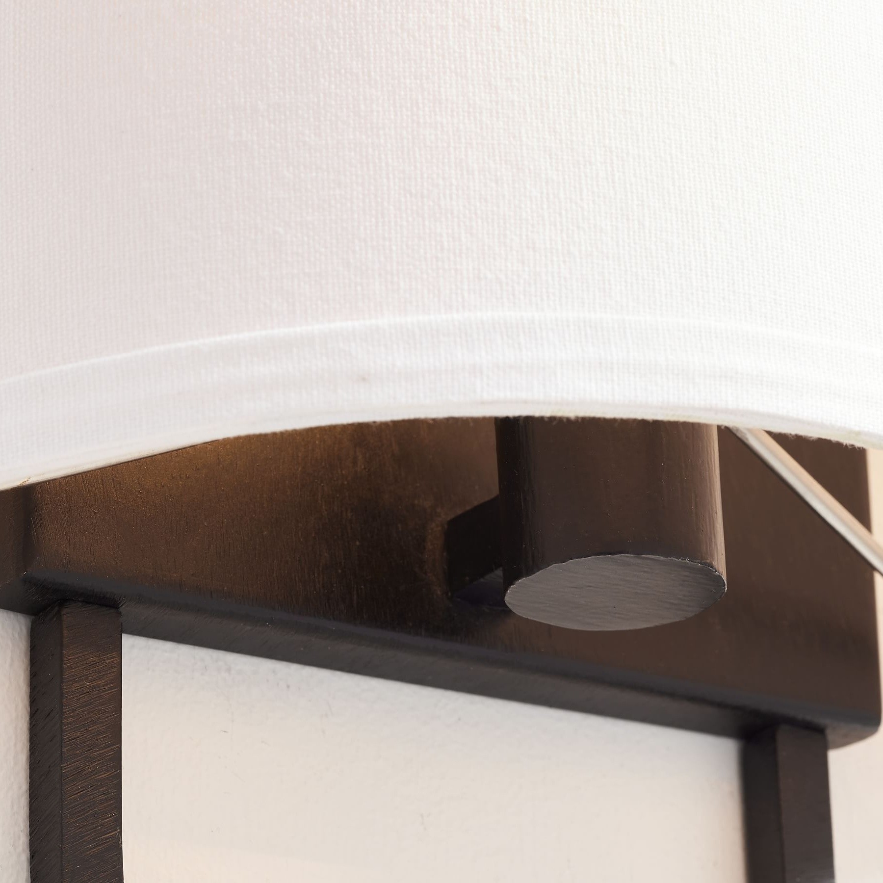 Nolvara Elegant Metal Wall Sconce – Timeless Design for Hallways and Bedrooms K1187