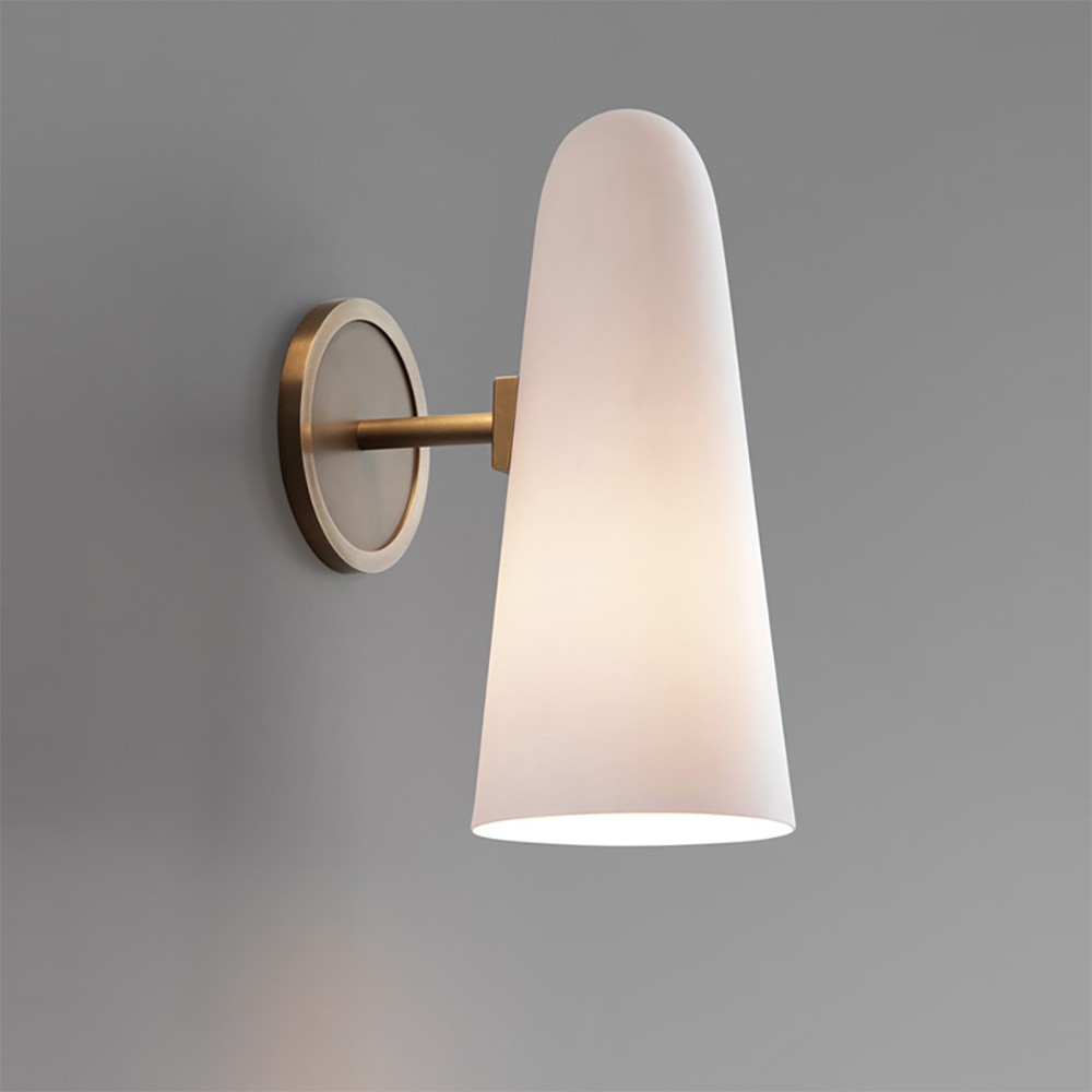 Nordic Simple Light Luxury Brass Wall Lamp K526