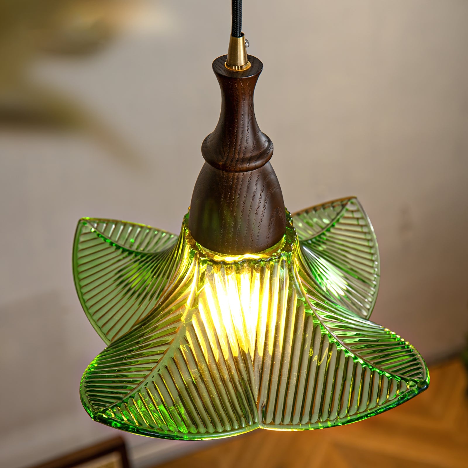Lila Glass Pendant Lamp D45