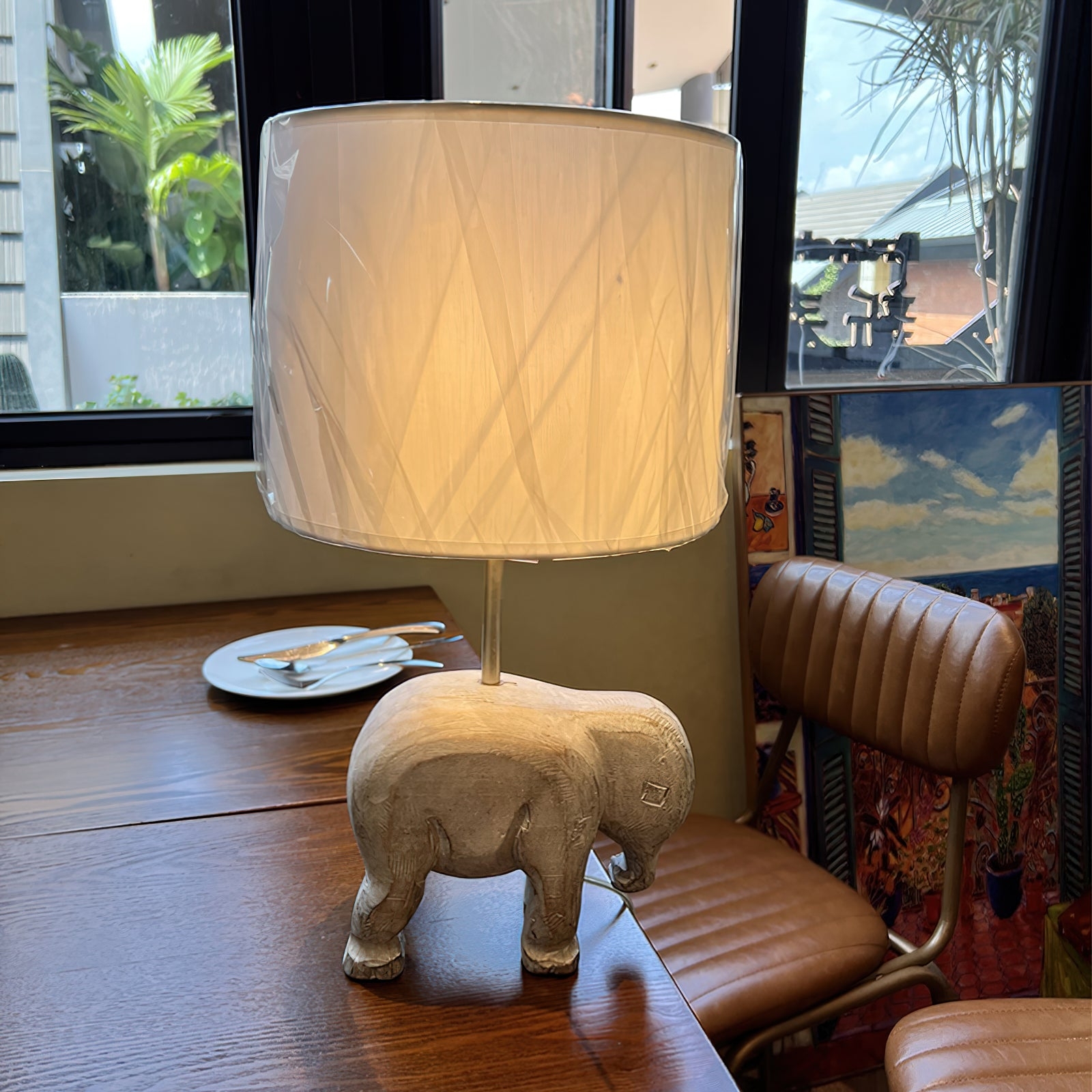 Carved Wood Animal Table Lamp D521