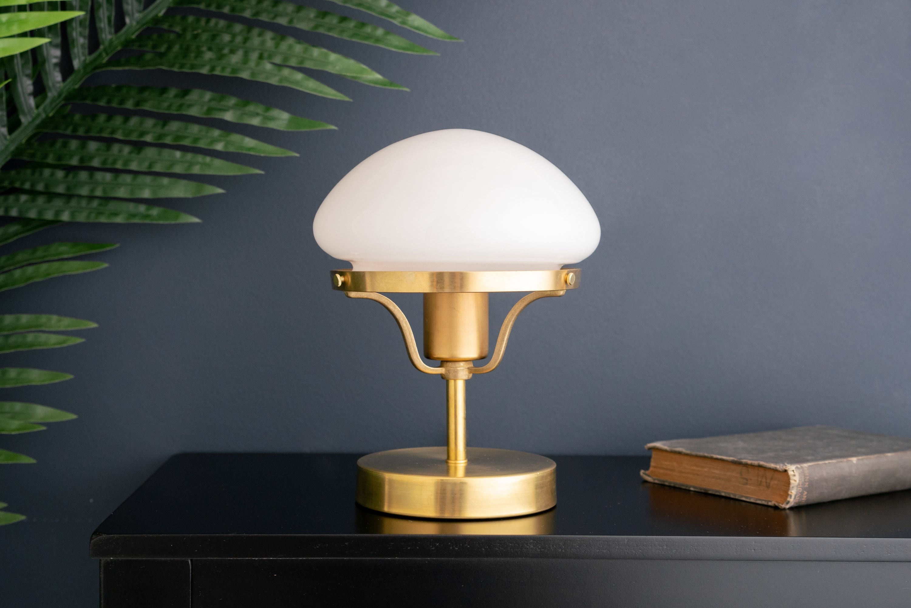 Ornato Luxe Modern Brass or Black Table Lamp K1486