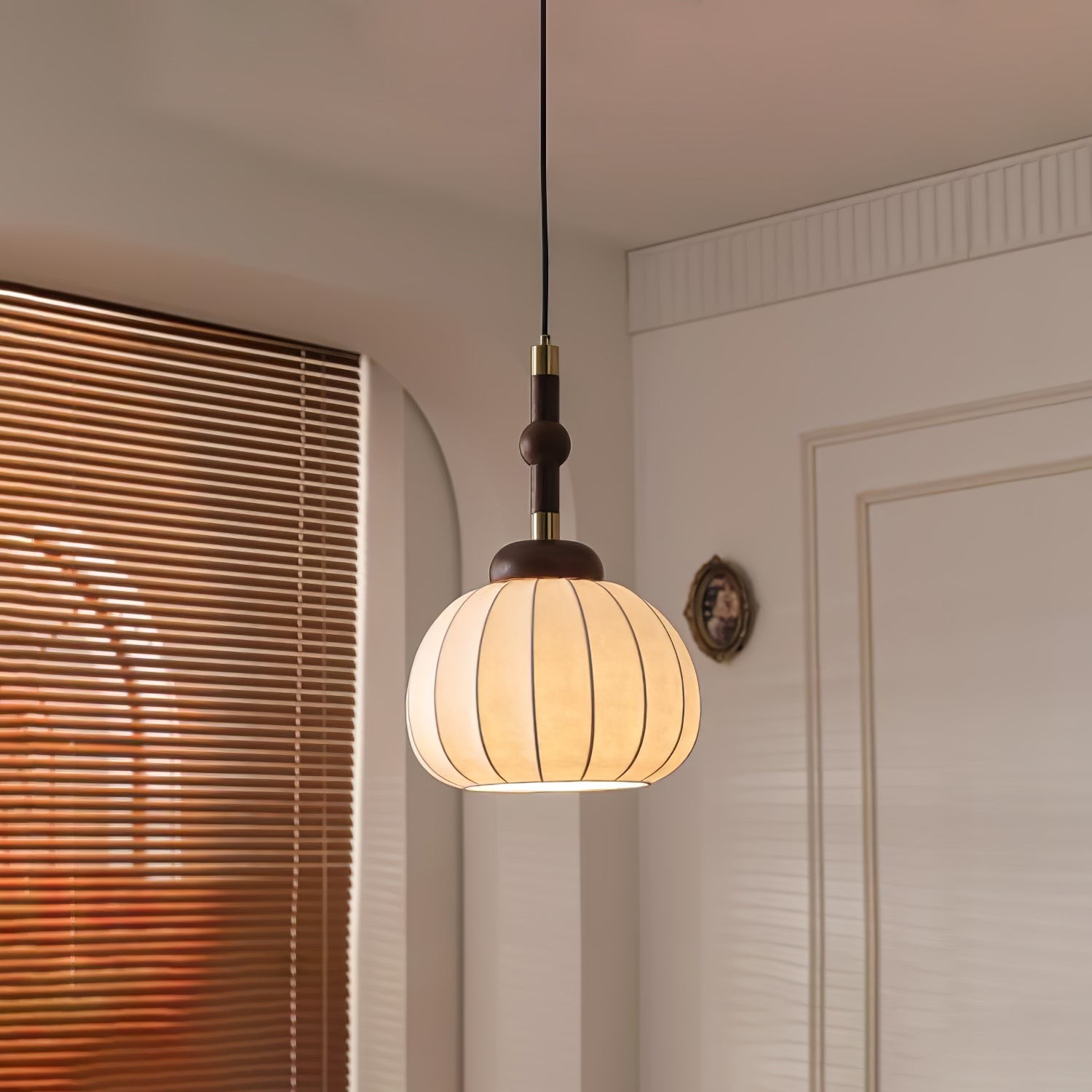Silk Globe Pendant Lamp K664