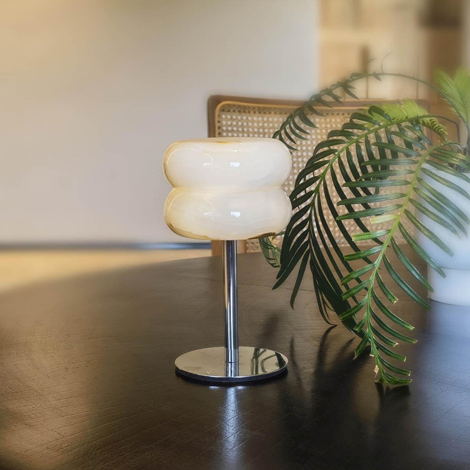 Jade Donut Table Lamp D726