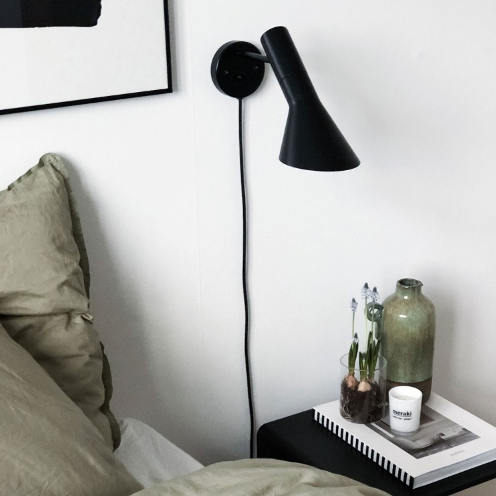 Modern Nordic Metal Wall Lamp - Directional Asymmetrical Sconce for Hallway