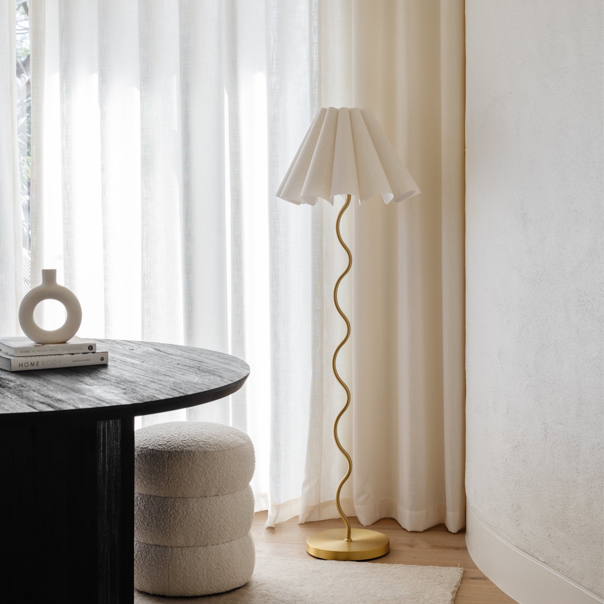 Cora Floor Lamp D705