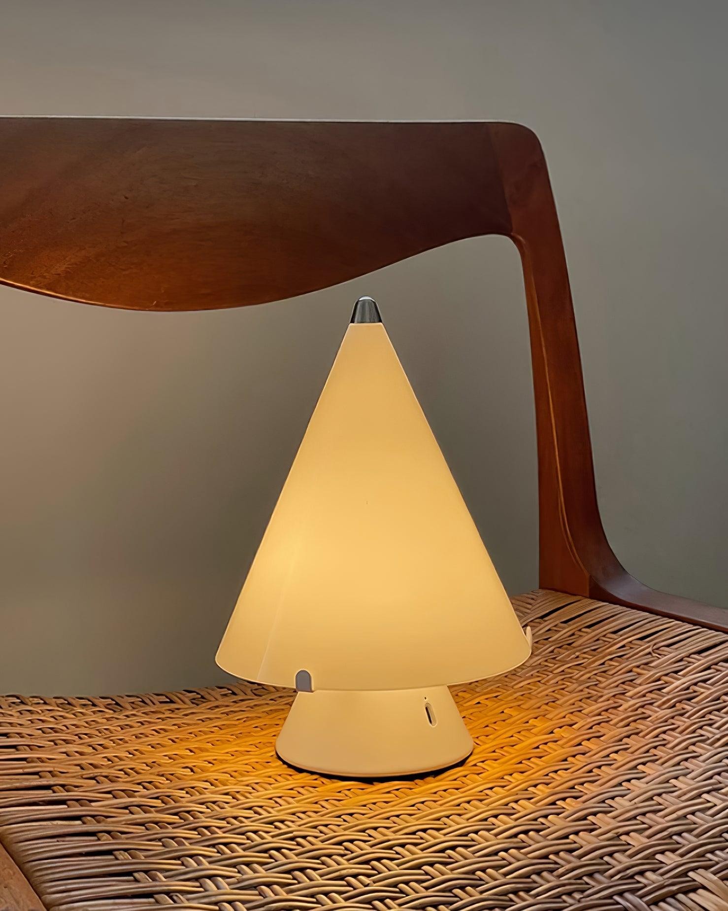 Spire-shaped Practical Fashionable Table Lamp K514