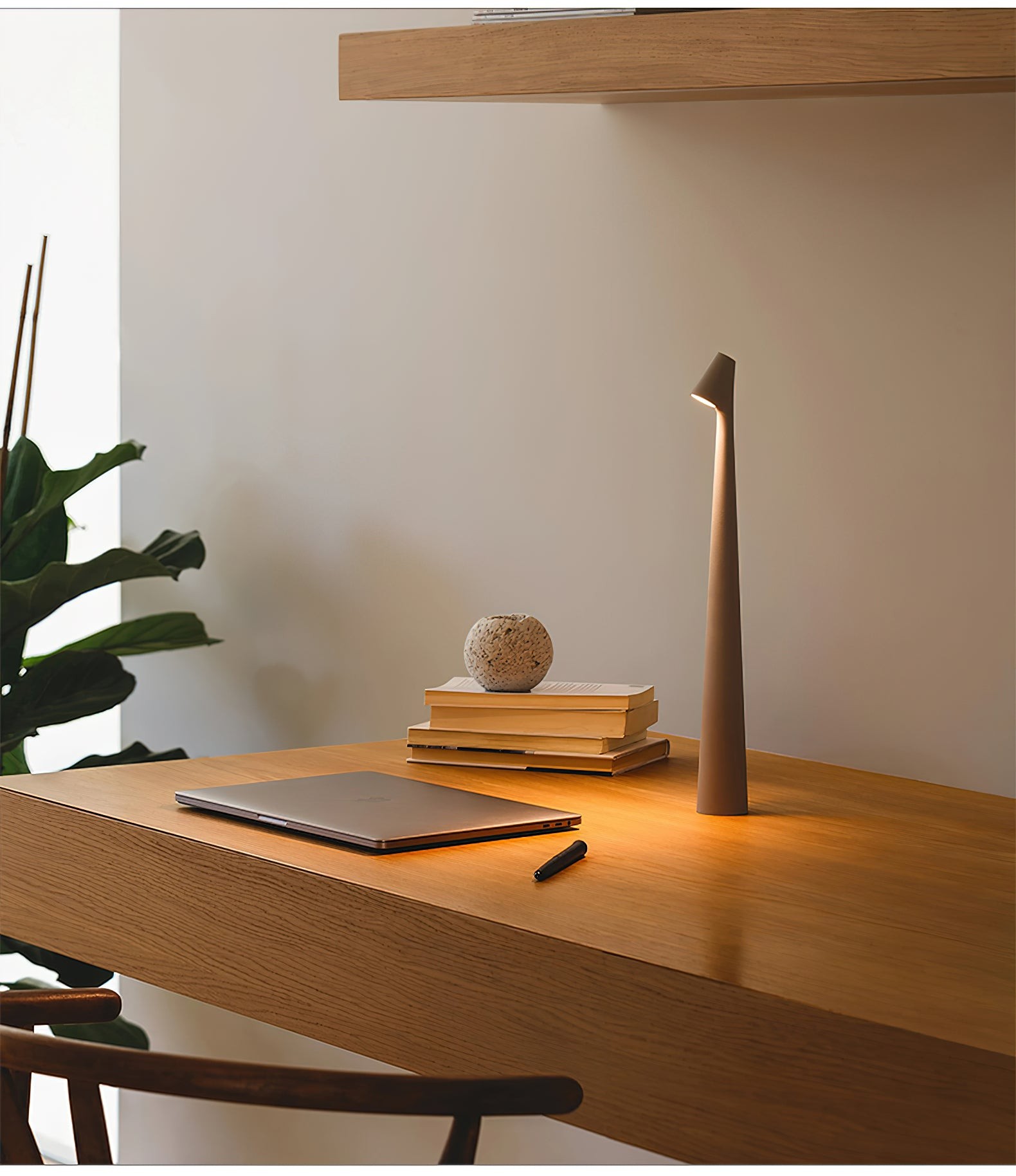 Creative Tall Portable Table Lamp K221