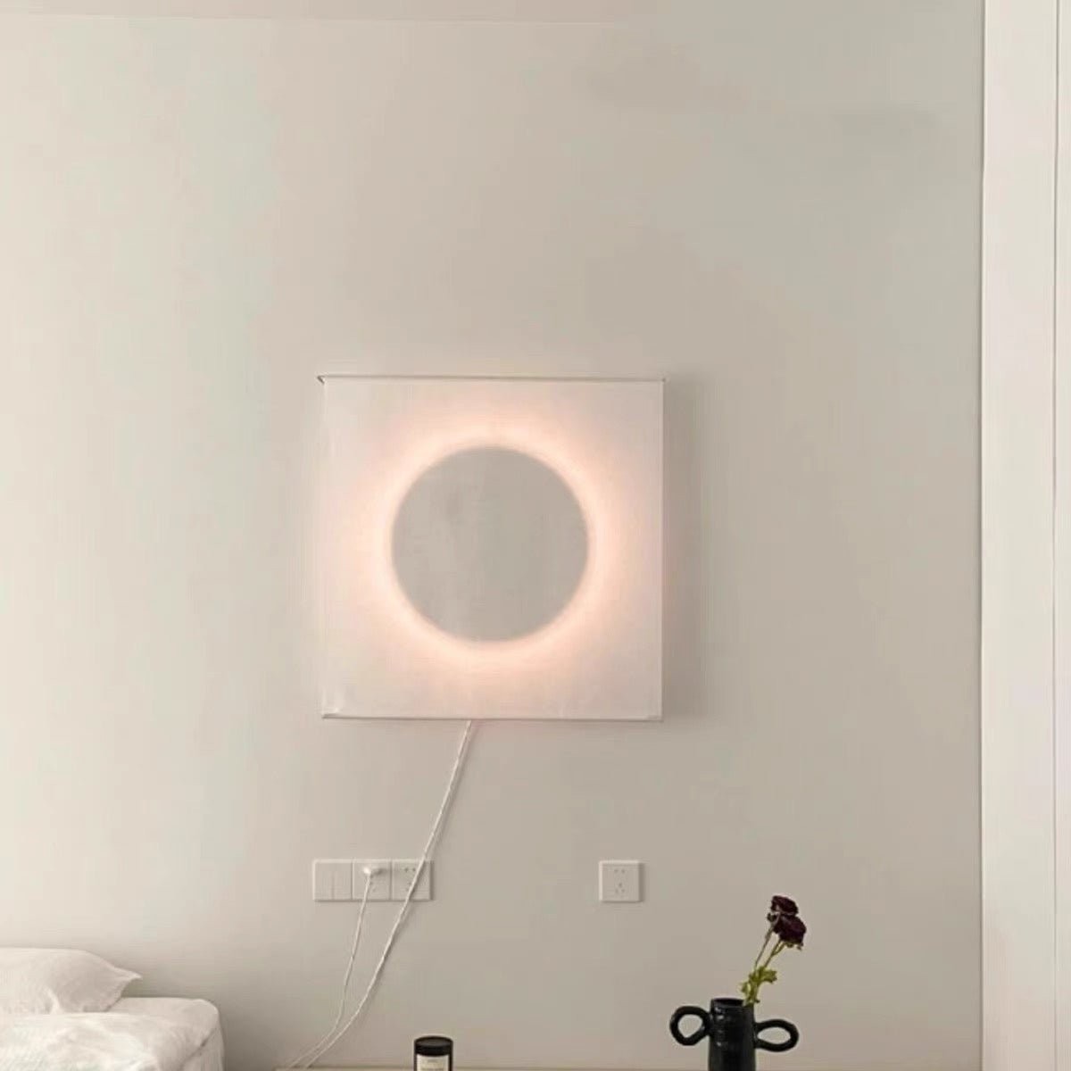 Modern Simple Plug-In Round Wall Lamp K867