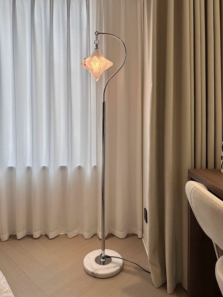 Art Deco Star Floor Lamp - Modern Standing Lamp for Living Spaces - Astris Orion K1576