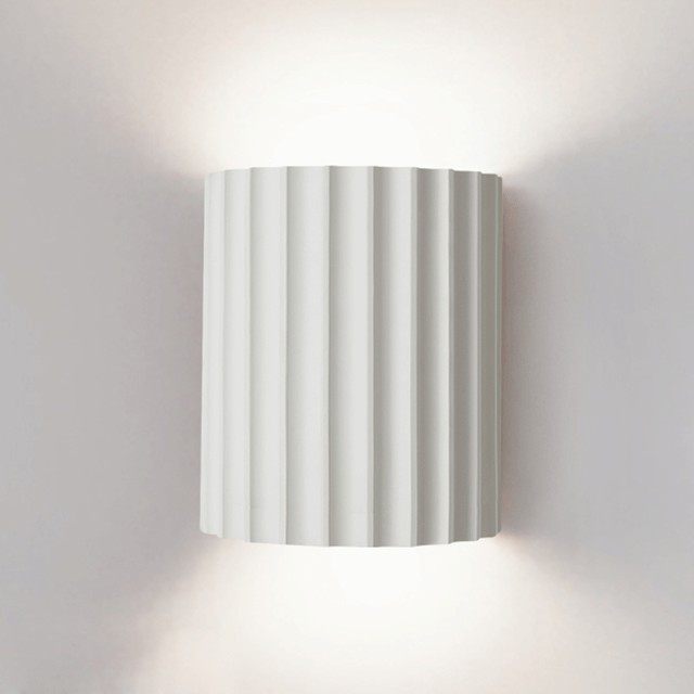 Striped Semicircle Resin Wall Lamp - Contemporary Accent Lighting for Living Room K95