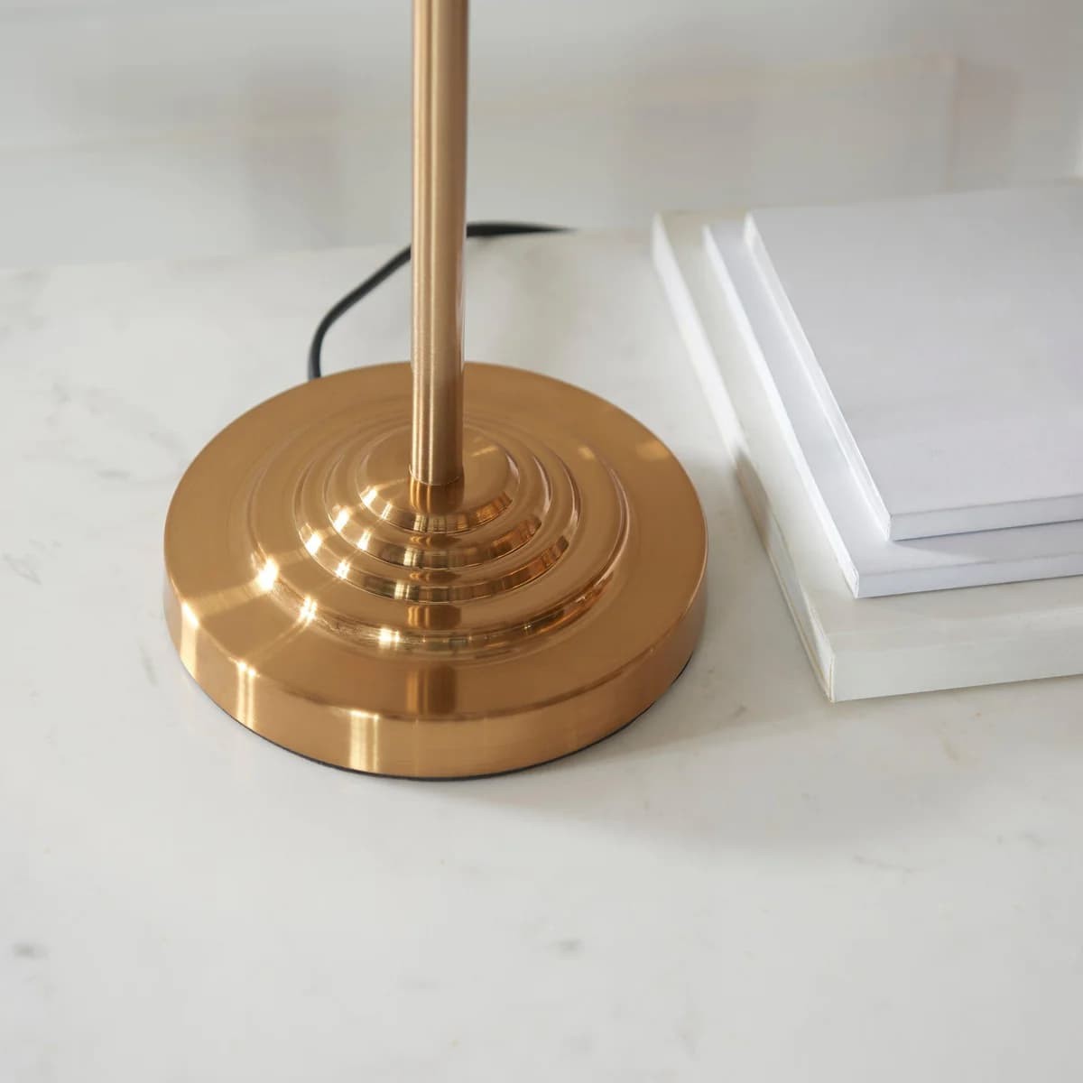 Tela 1‑Light and 3‑Light Table Lamp - Modern Linen & Metal for Living Room K1814