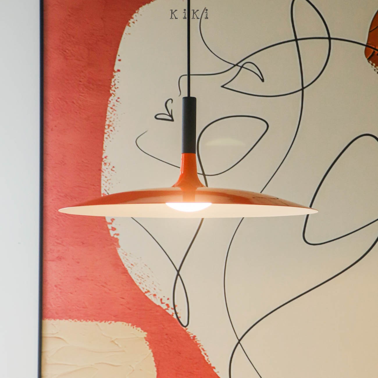 Vibrant Aplomb Large Pendant Light - Stylish Round Disc Pendan Light for Modern Interiors