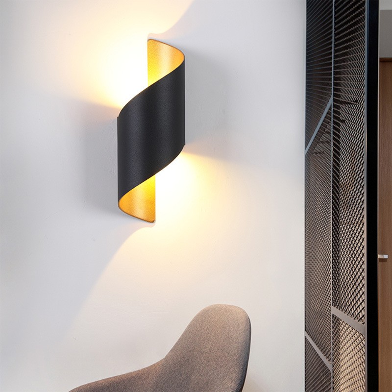 Modern Curl Twisted LED Wall Light K517