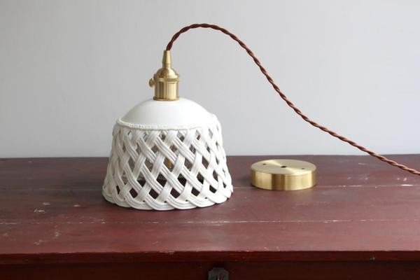 Openwork ceramic lamp