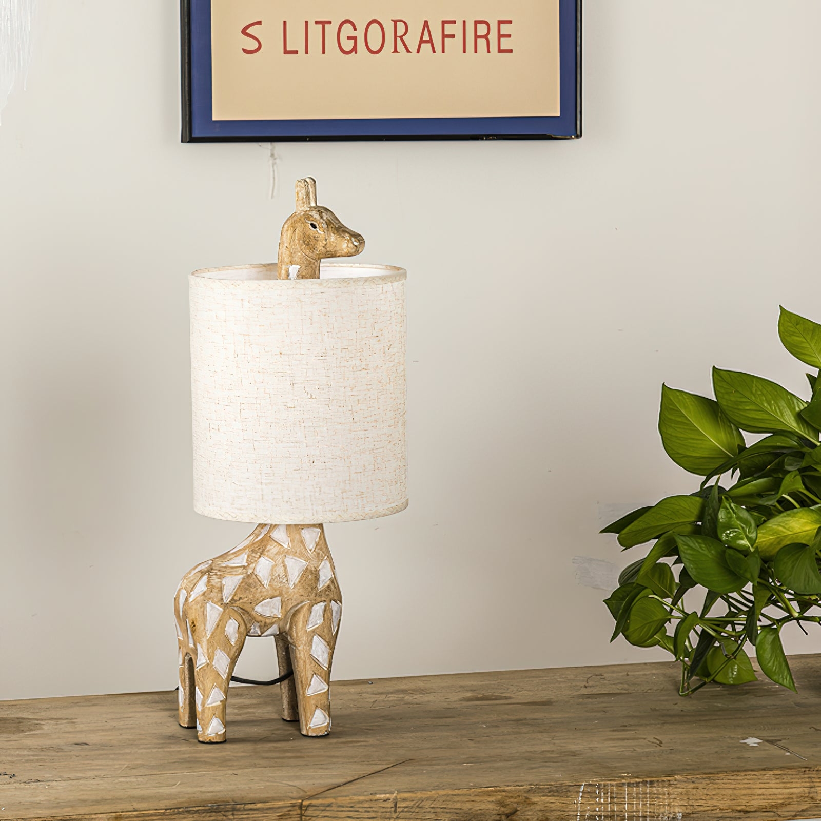Carved Wood Animal Table Lamp D521
