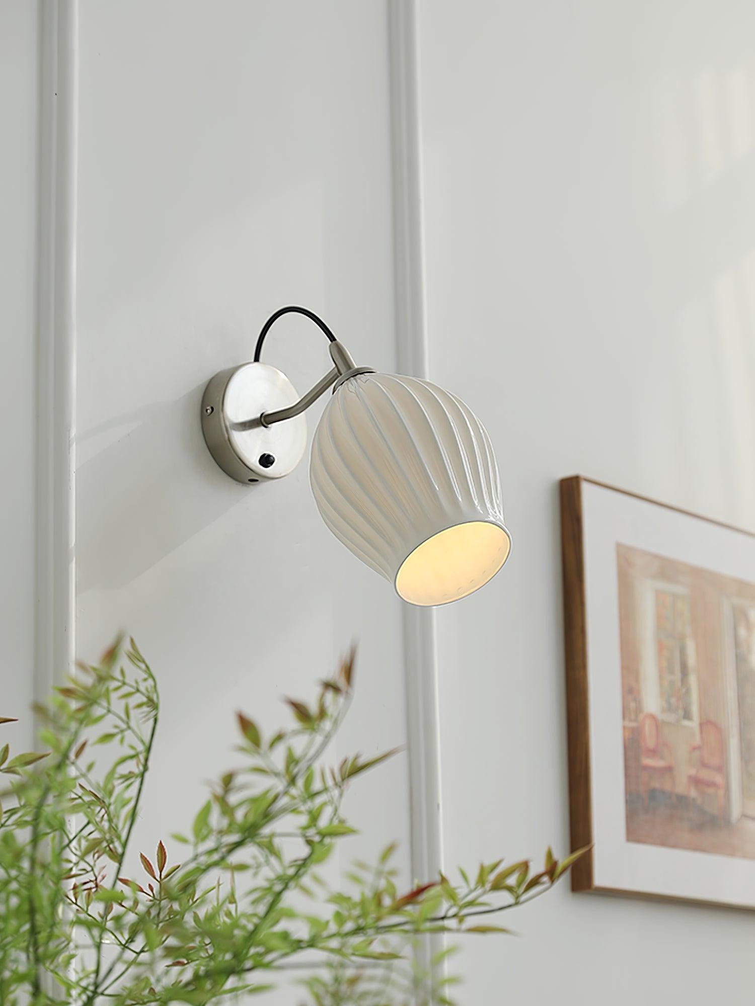 Cream Style Ceramic Ribbed Wall lamp K313