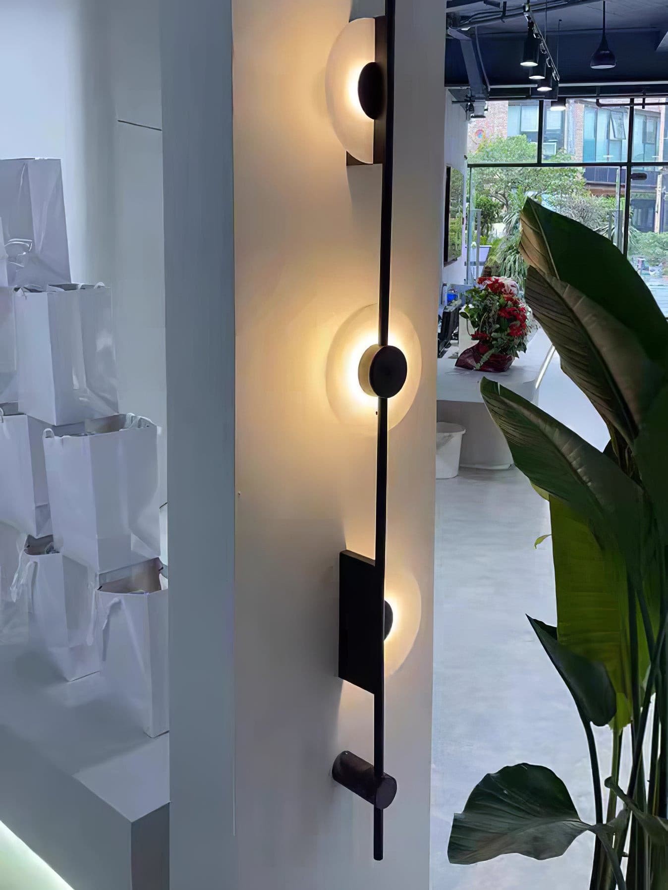 Black Slender Alabaster Wall Lamp K976