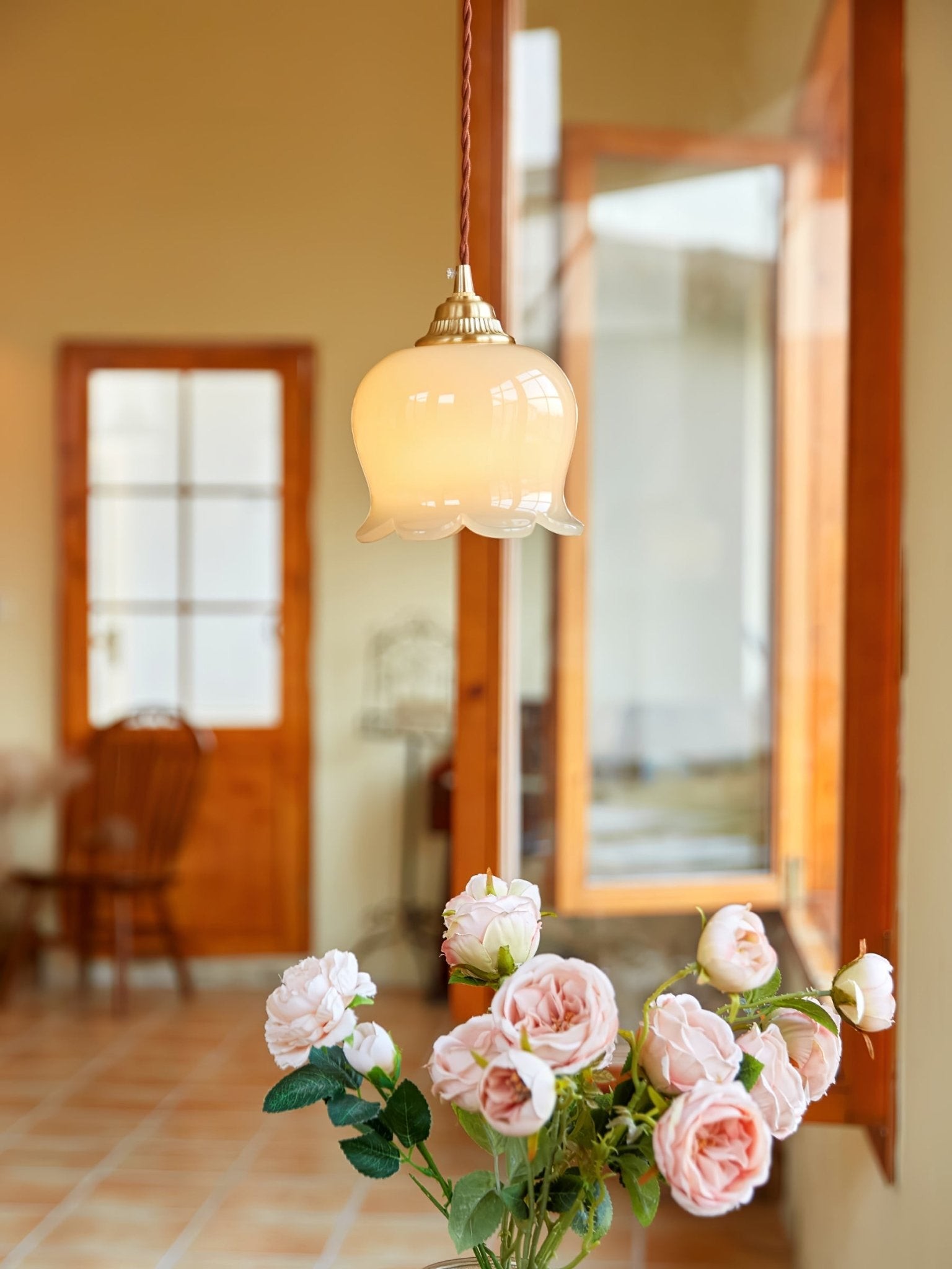Traditional Glass Flower Pendant Lamp K736