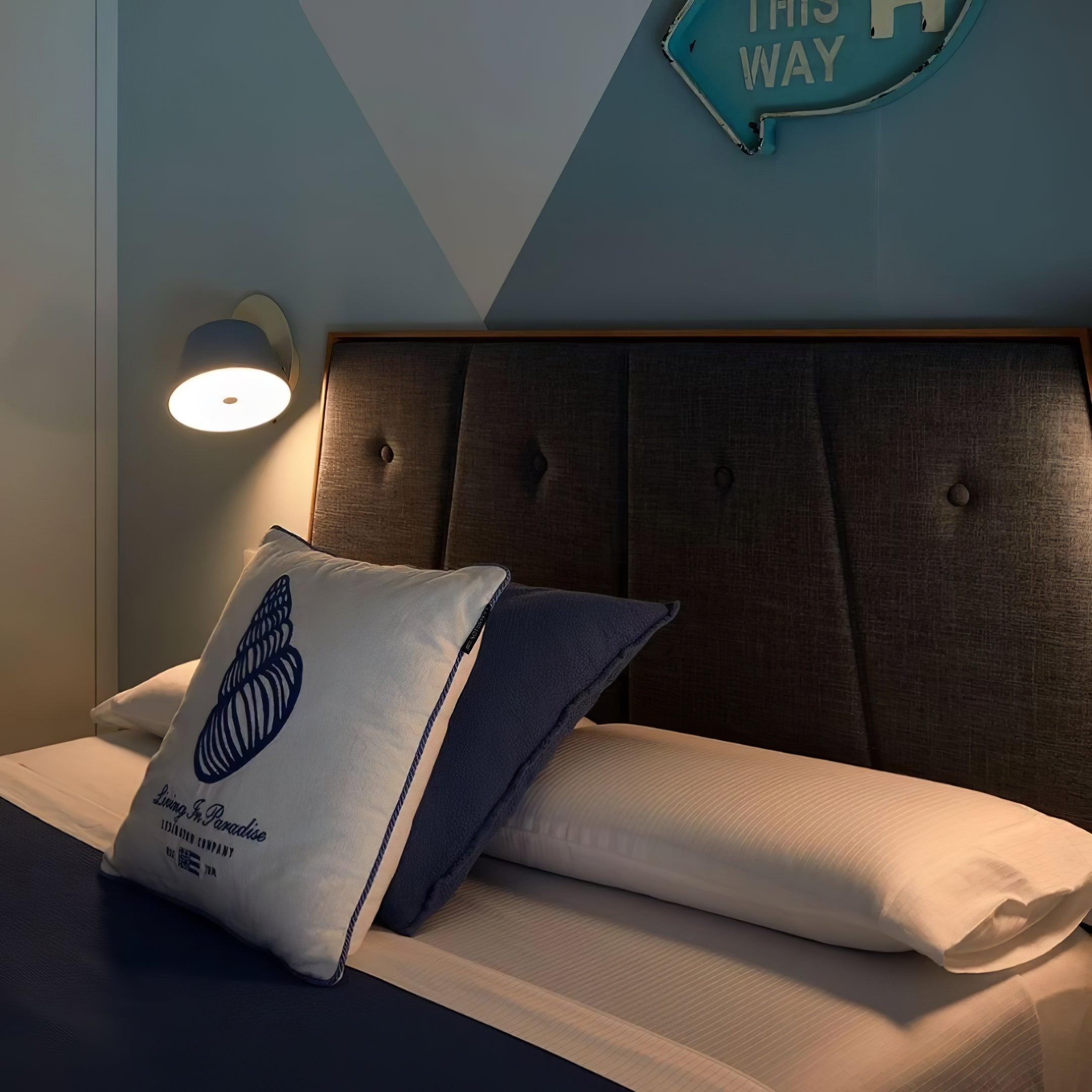 Simple Bedroom Bedside Reading Wall Lamp K334