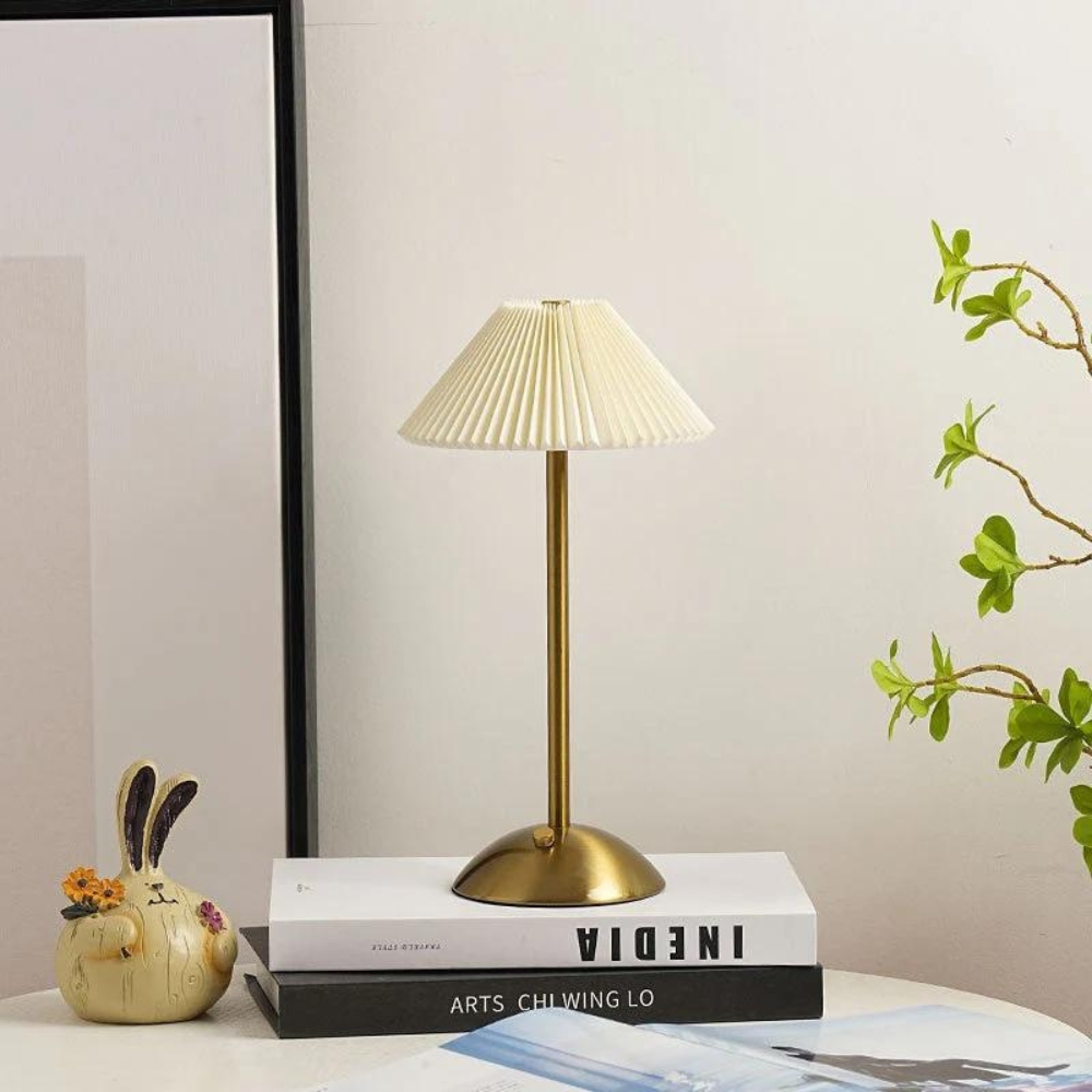 The Freedom Radiance Wireless Table Lamp D845