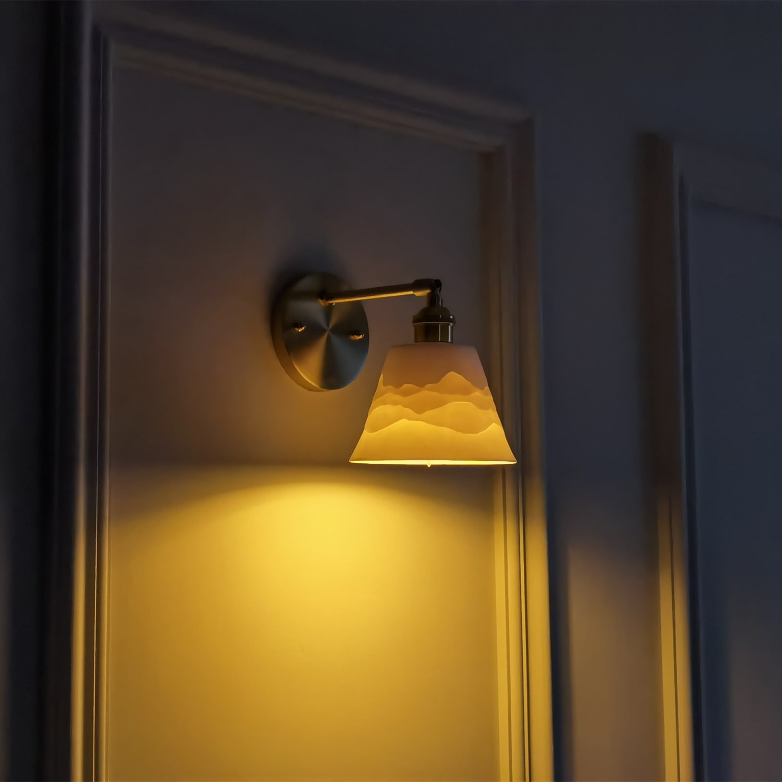 Mountain Shadow Pendant Lamp/Wall Lamp