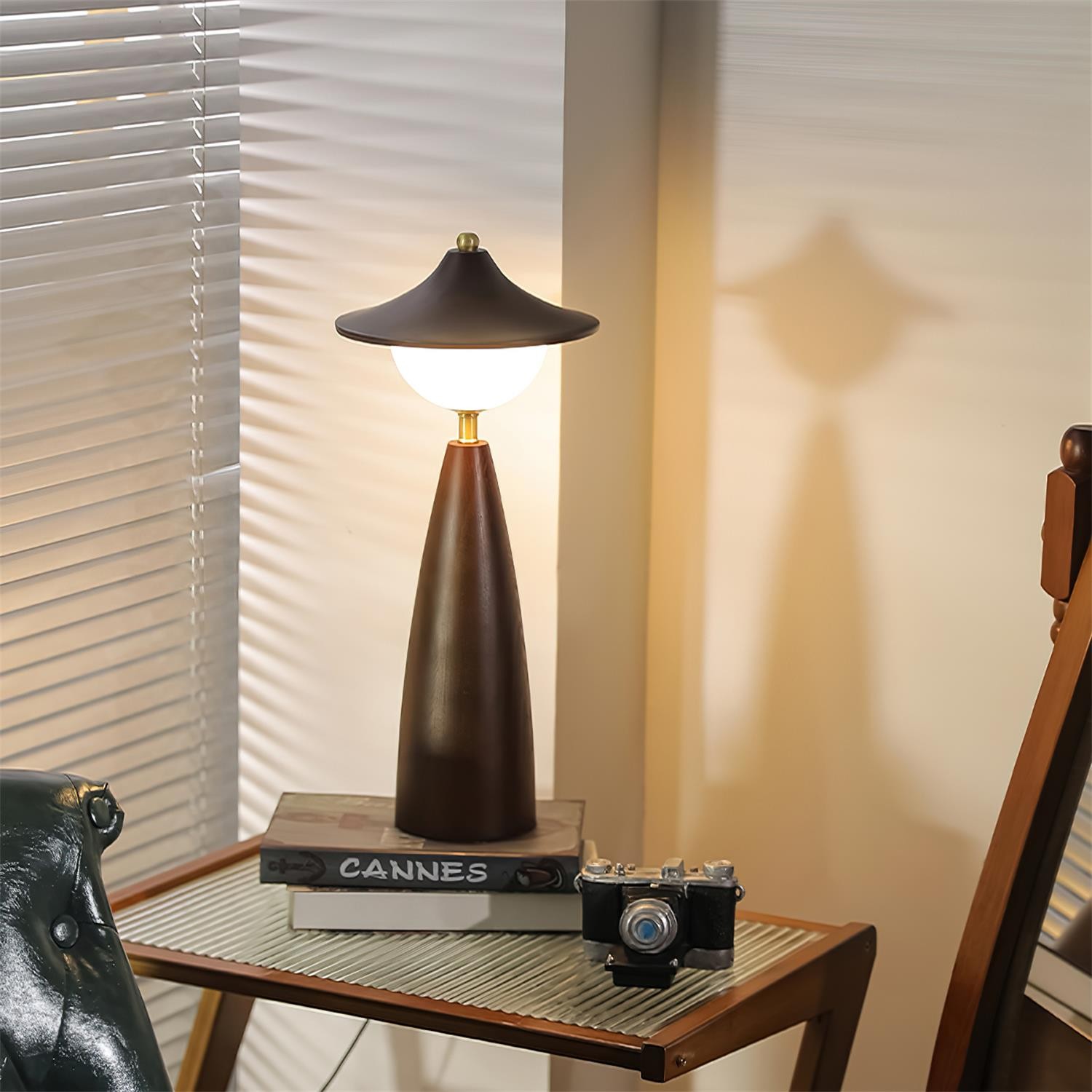 French Retro LED Bedside Table Lamp for Bedroom K719