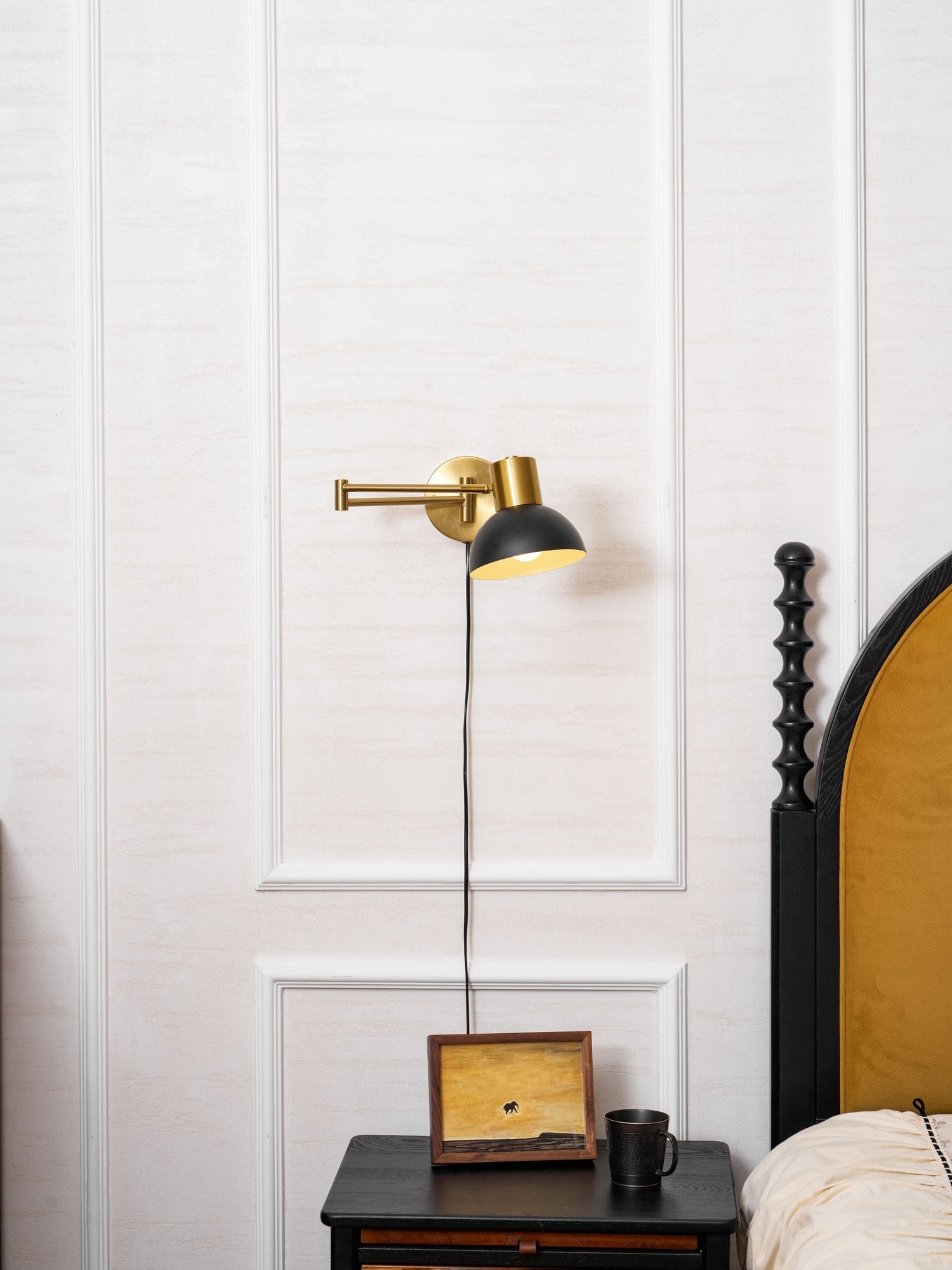 Adjustable Arm Plug In Wall Lamp D371