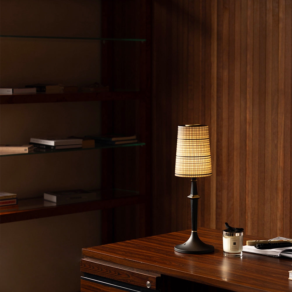 Devon Black Table Lamp (Built-in Battery) D709