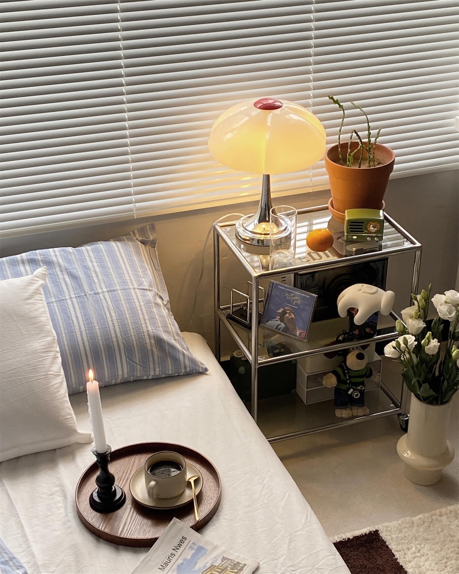 Cream Style Glass Mushroom Table Lamp K706