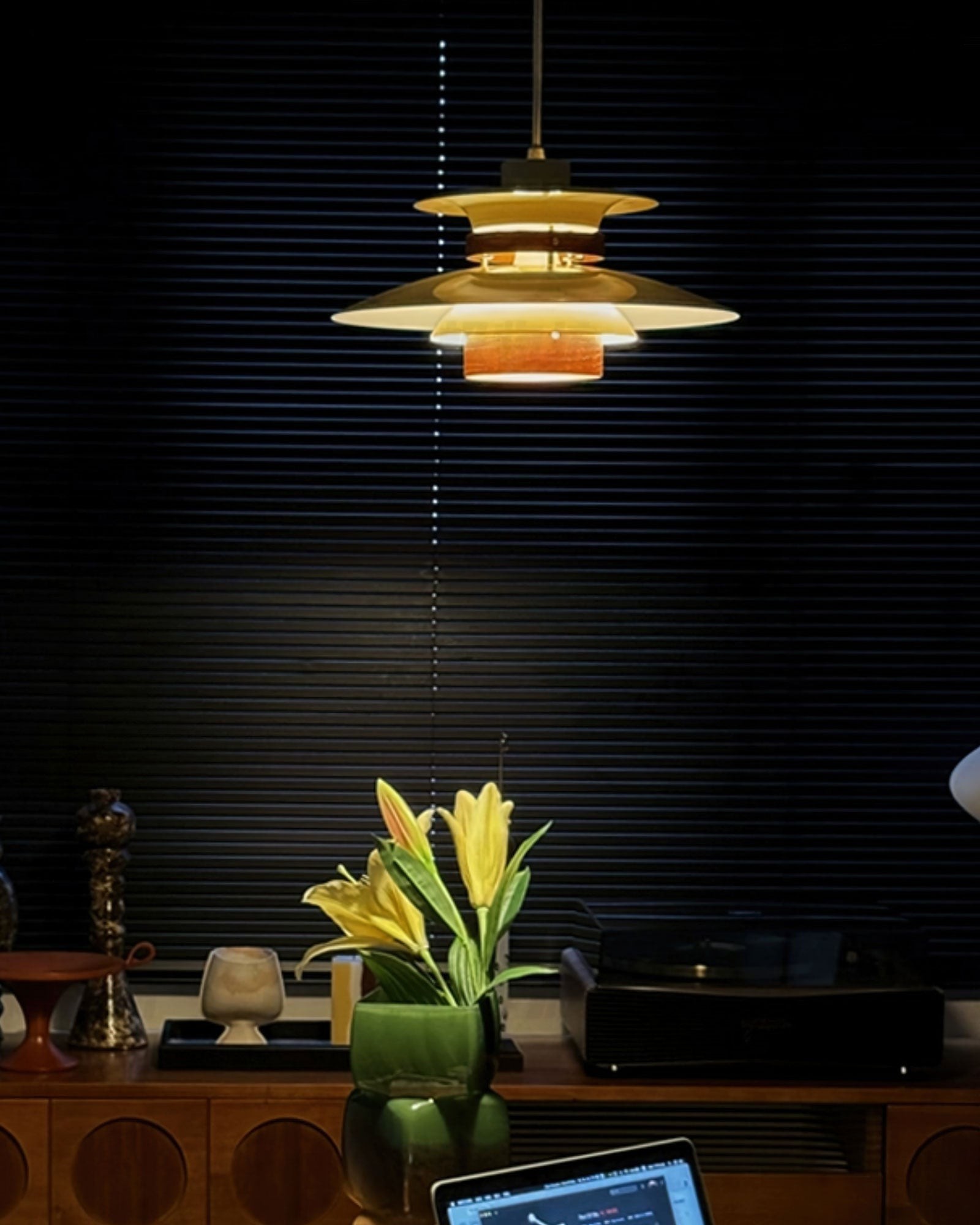 Luxurious and Stylish Layered Pendant Light K523