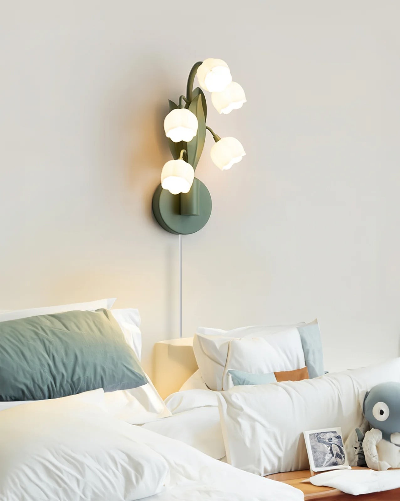 Bell Orchid Plug In Wall Lamp K973