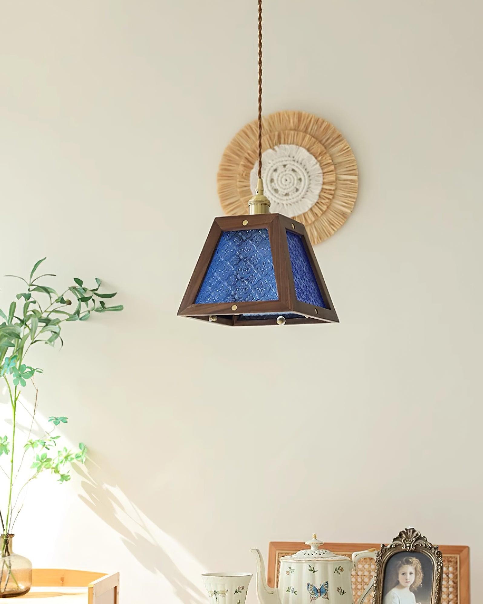Retro Pattern Glass Pendant Lamp K288