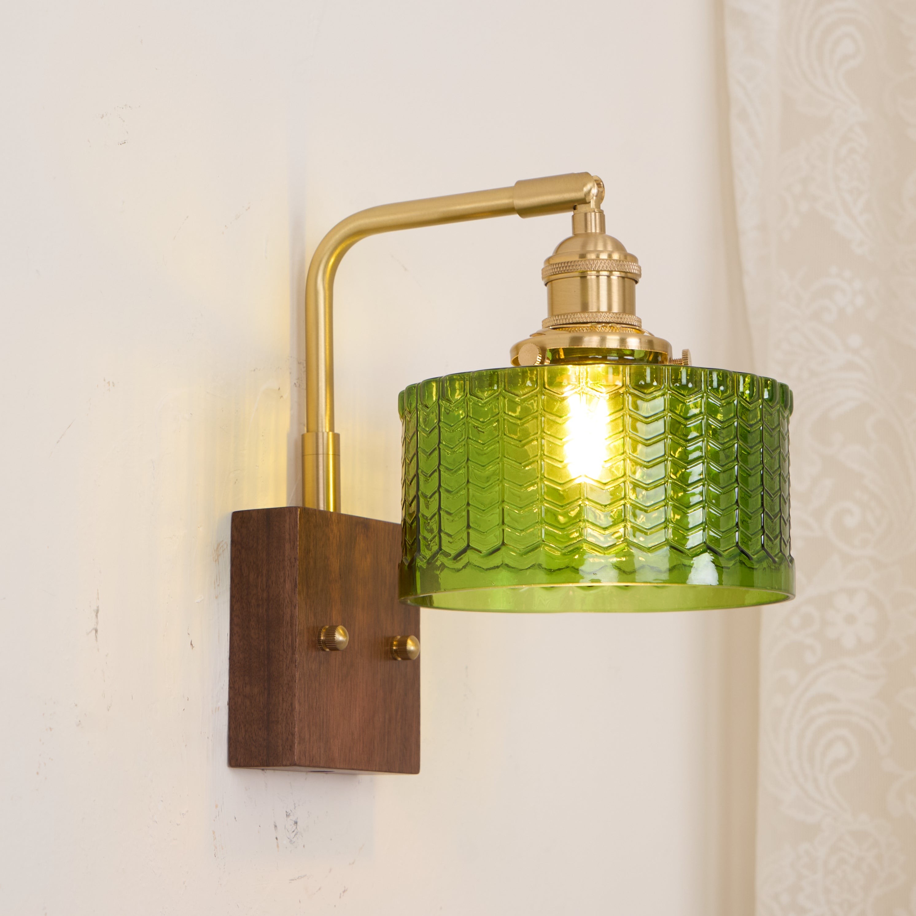 Fashion Wall Lamp for Bedroom K304