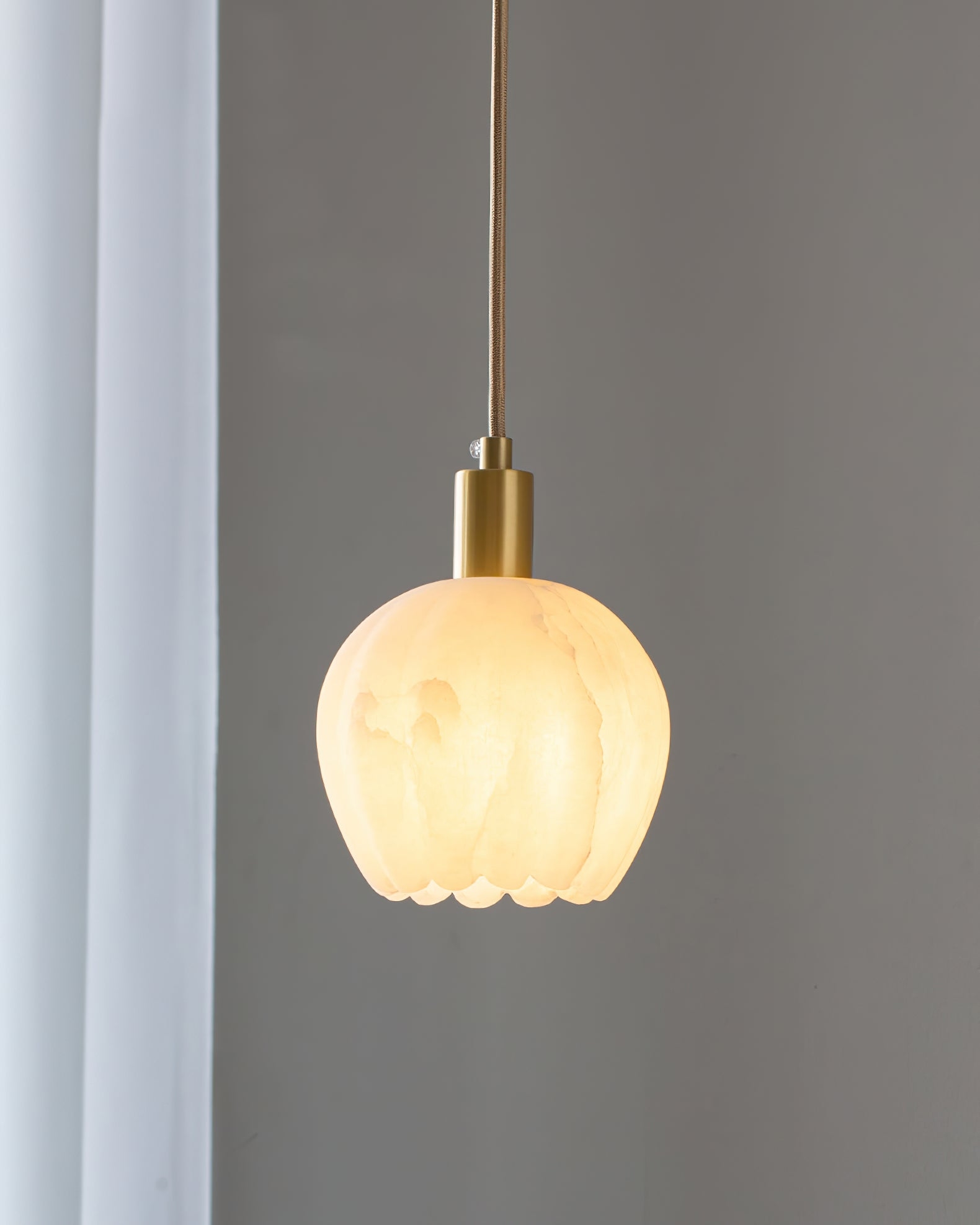 Lilin Alabaster Pendant Light D424