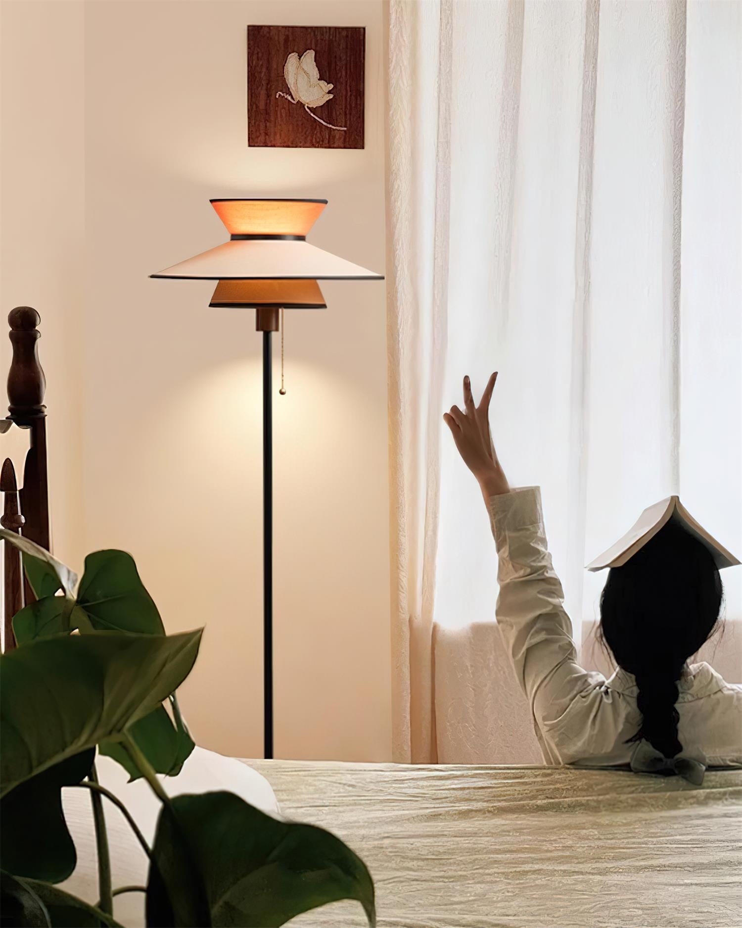 Lunetra Floor Lamp D197
